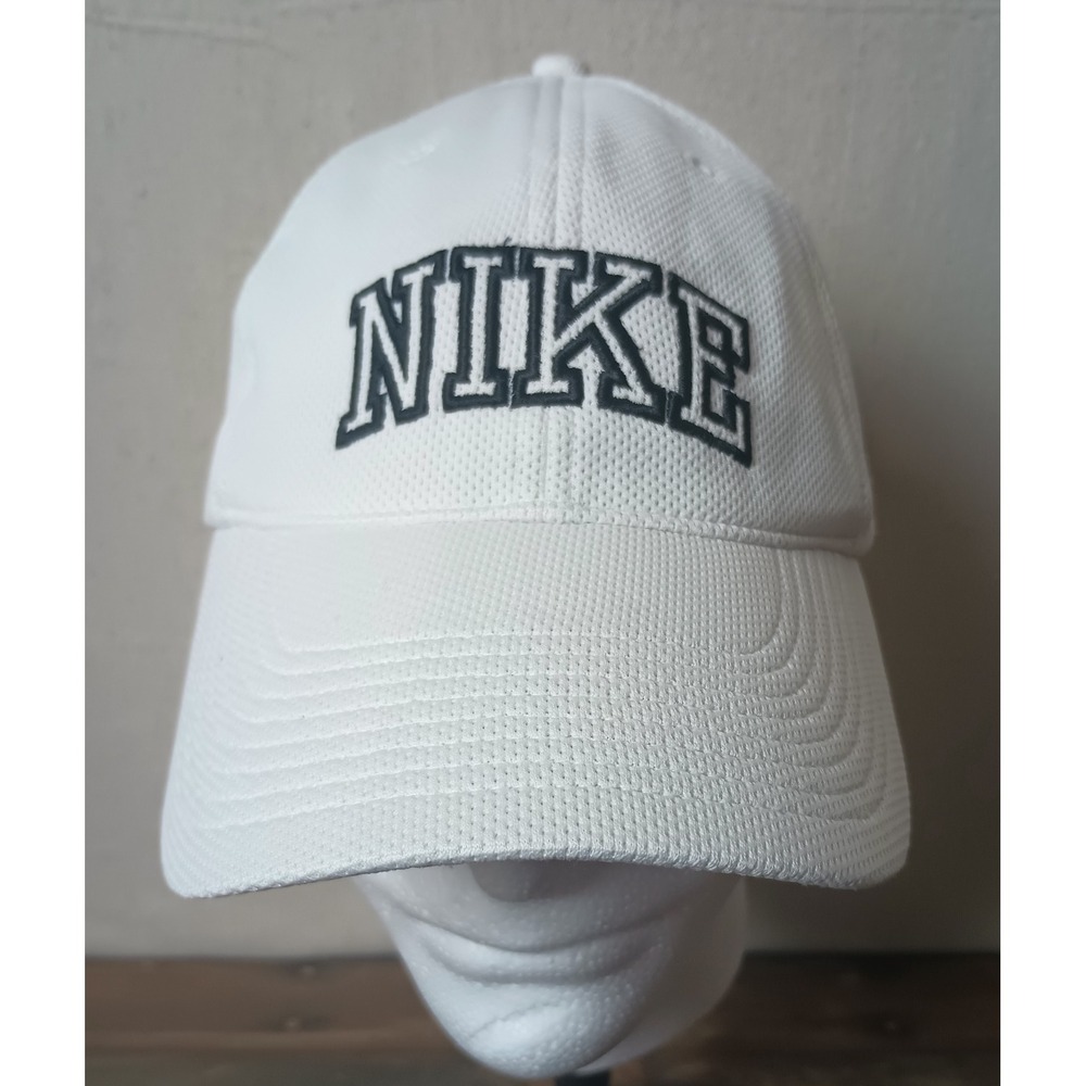 Nike‎ Hat Cap White Adjustable Swoosh Logo Athletic Casual Baseball Golf Dad